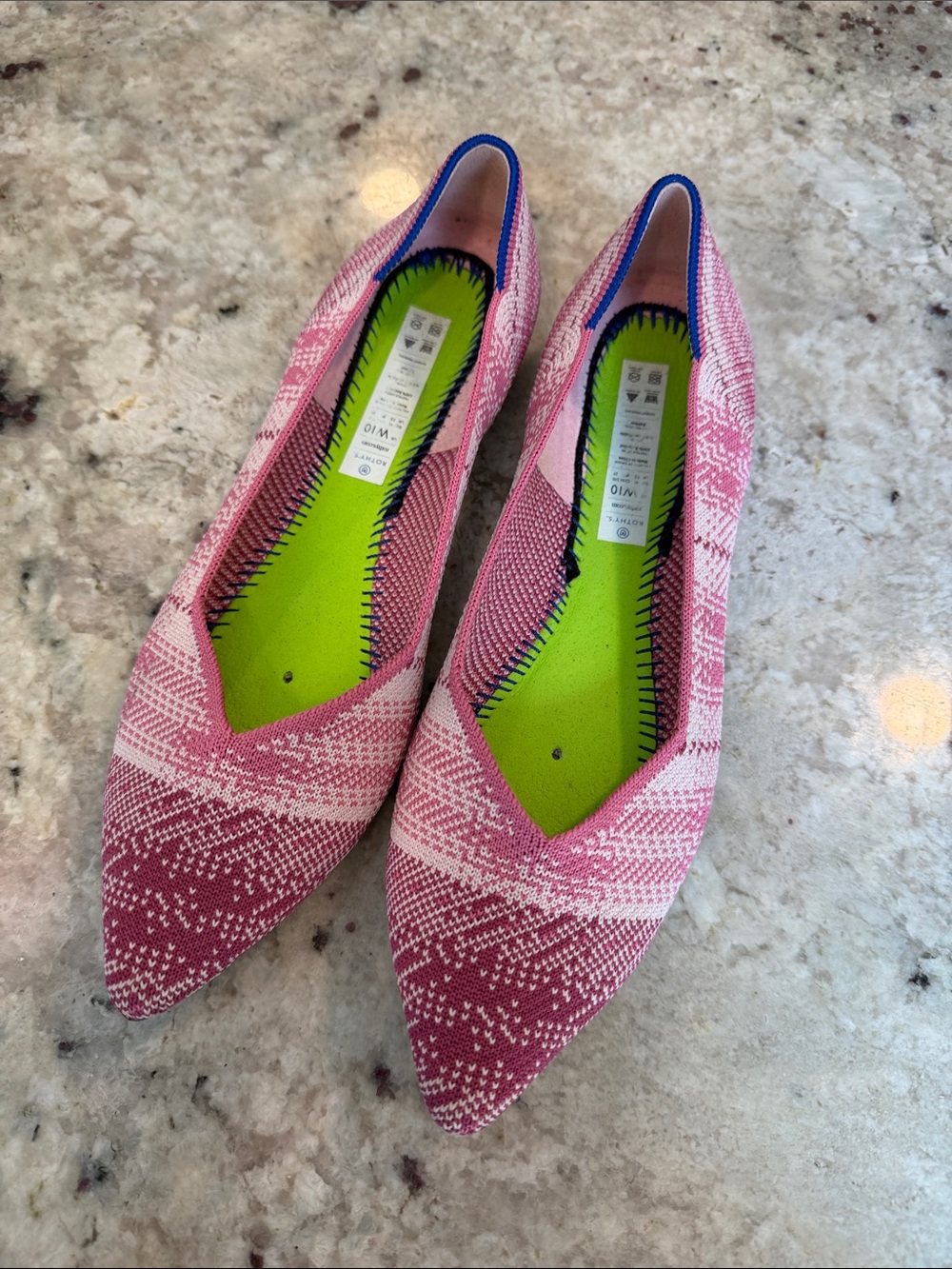 Rothy's Rare Limited Edition
Pink Plaid Breast Cancer
Awareness Points - Picture 2 of 7